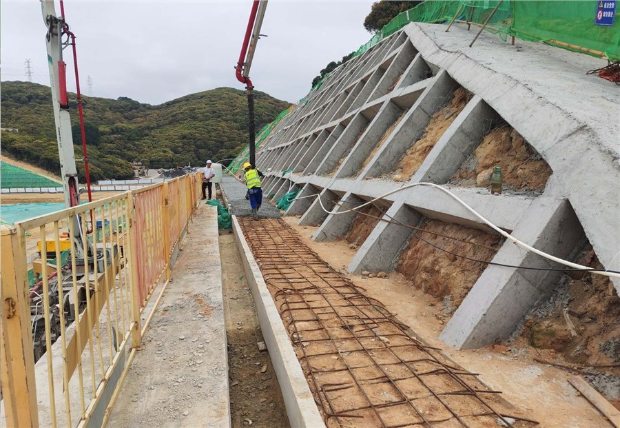 [西丽中心区地区]法定图则01-04地块某产业项目三通一平工程施工总承包（二期）